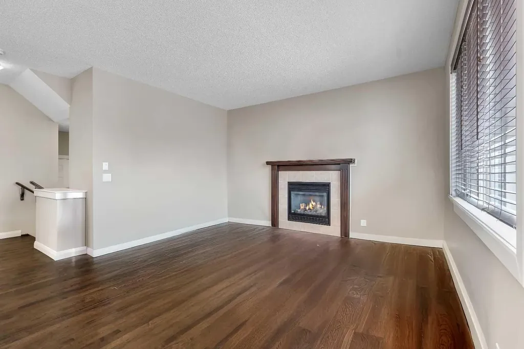 1564 Copperfield Boulevard SE Calgary AB T2Z 0P6