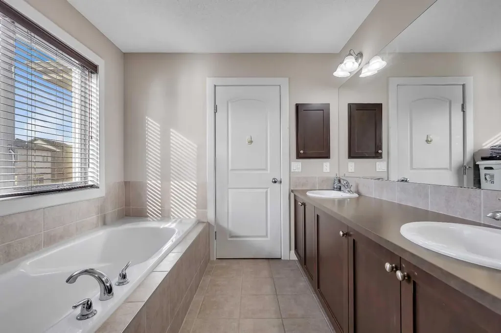 1564 Copperfield Boulevard SE Calgary AB T2Z 0P6