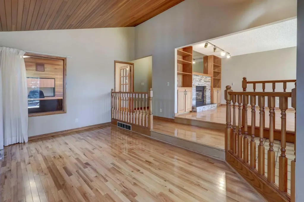 2328 Munro Drive NE Calgary AB T2E 5Y9