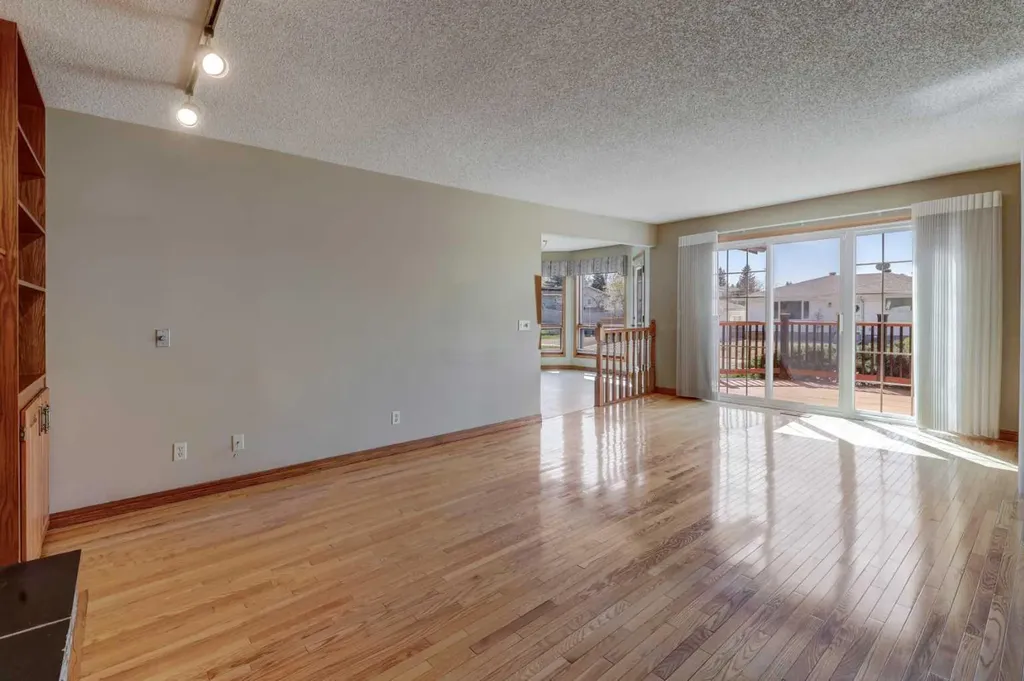 2328 Munro Drive NE Calgary AB T2E 5Y9