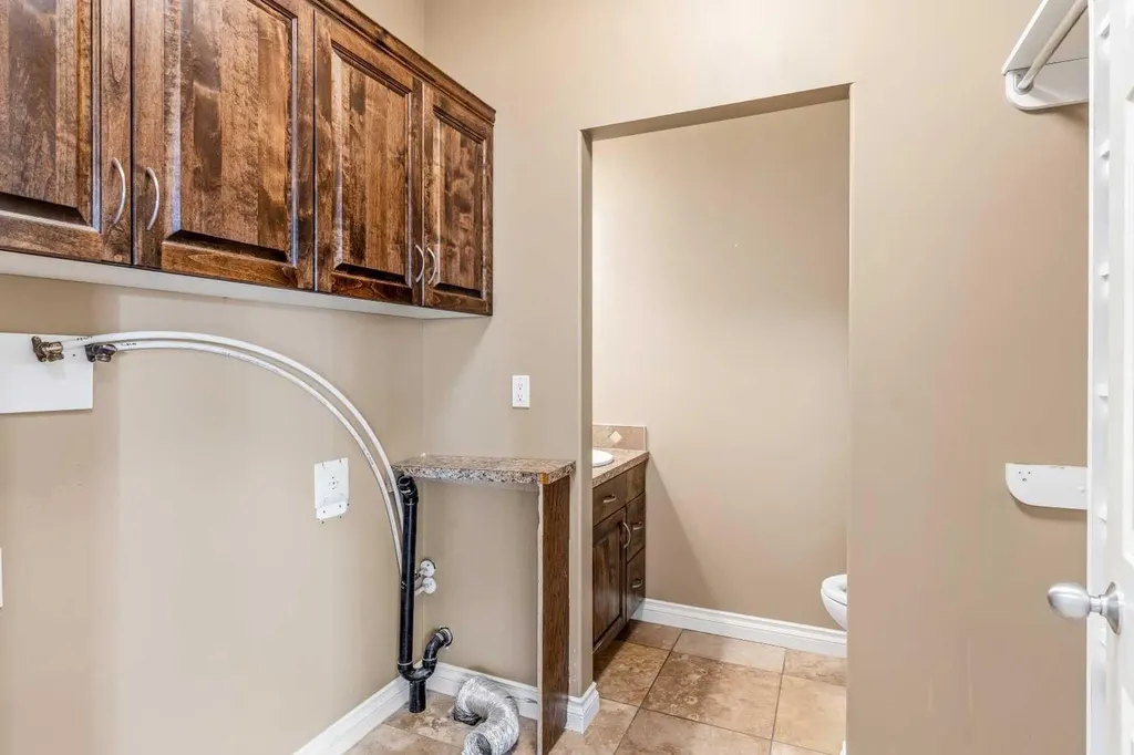 258 2a Street W Cardston AB T0K 0K0