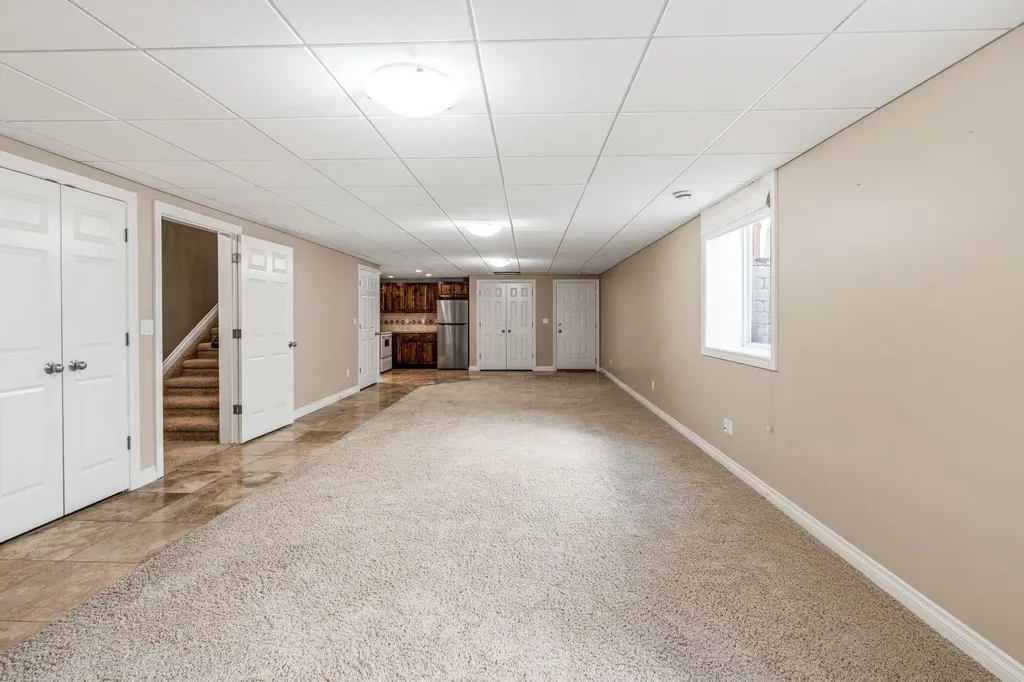 258 2a Street W Cardston AB T0K 0K0
