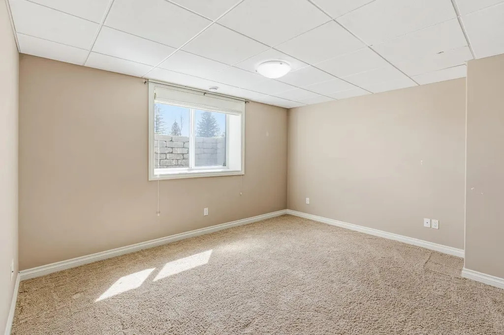 258 2a Street W Cardston AB T0K 0K0