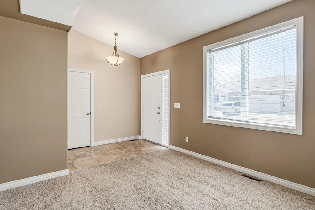 258 2a Street W Cardston AB T0K 0K0