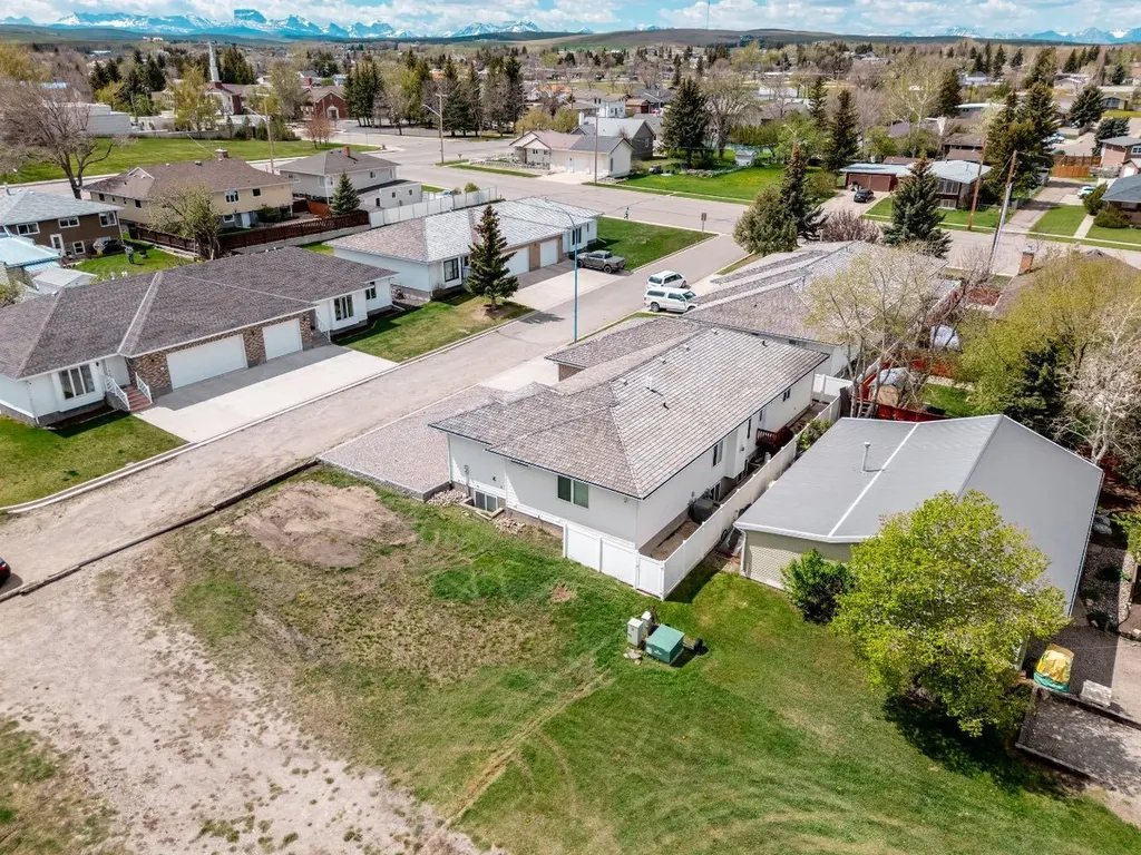 258 2a Street W Cardston AB T0K 0K0