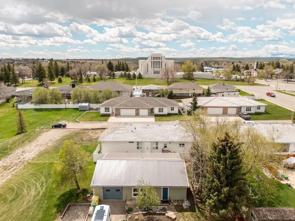 258 2a Street W Cardston AB T0K 0K0