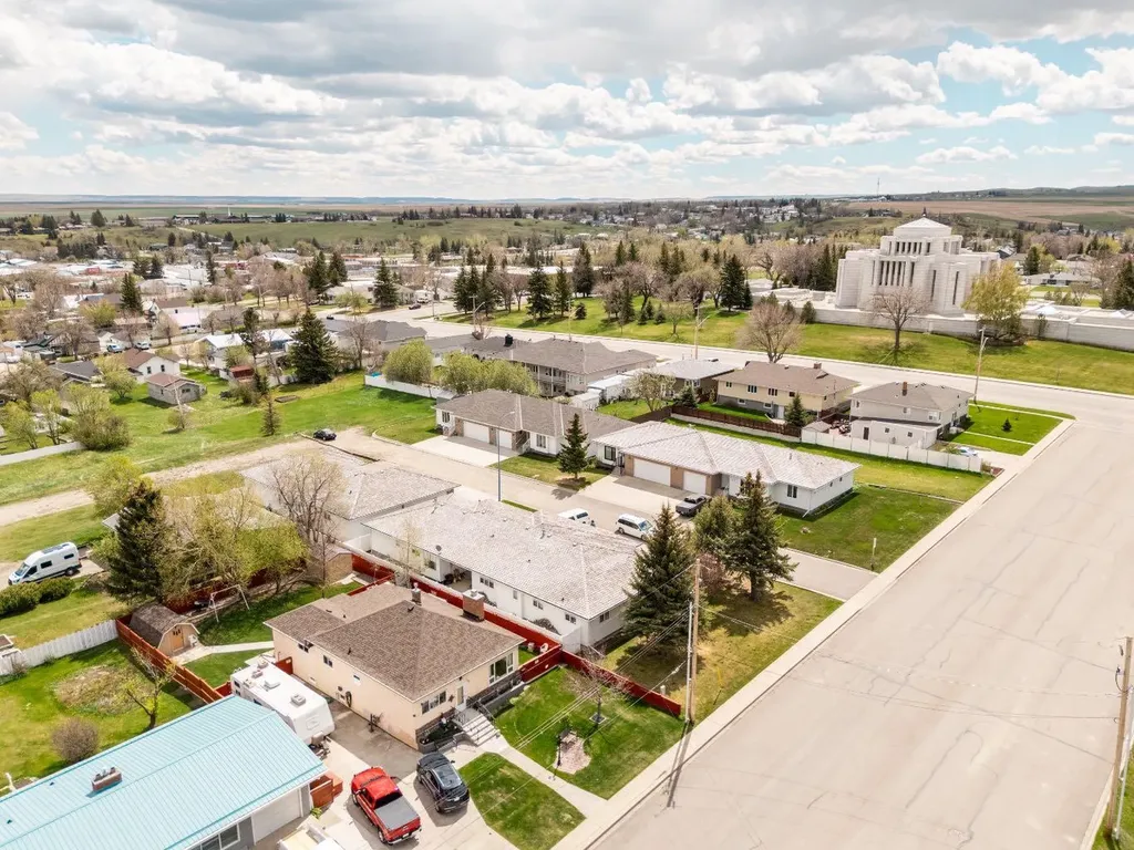 258 2a Street W Cardston AB T0K 0K0