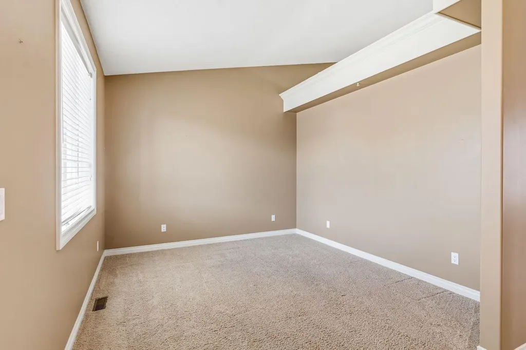 258 2a Street W Cardston AB T0K 0K0