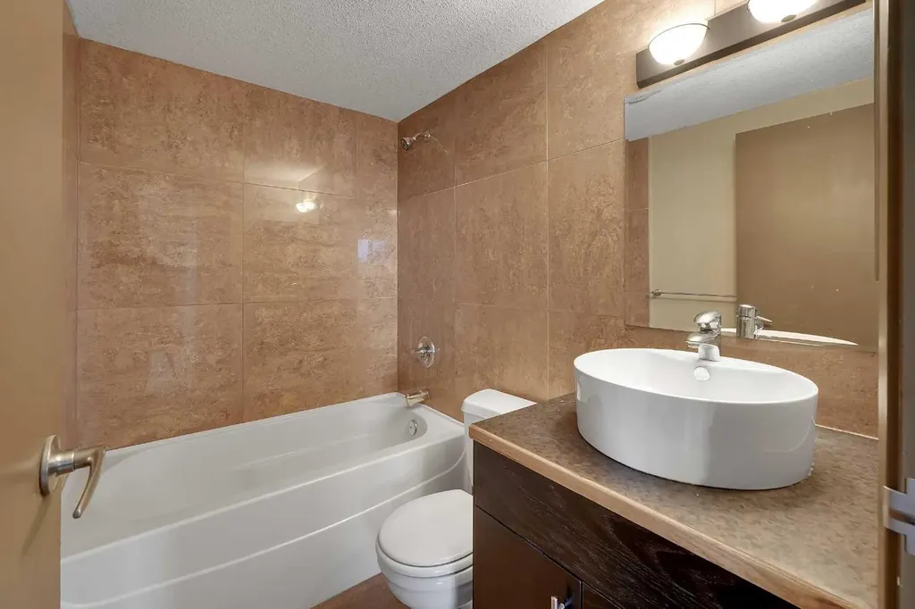 27 Grier Place NE Calgary AB T3K 5Y5