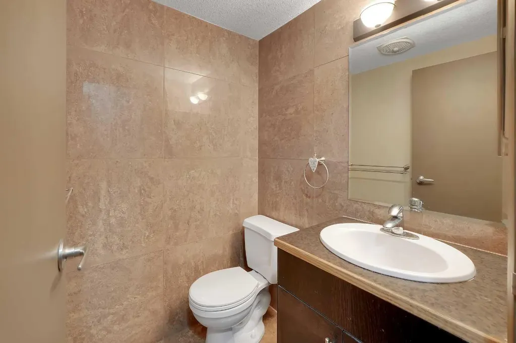 27 Grier Place NE Calgary AB T3K 5Y5