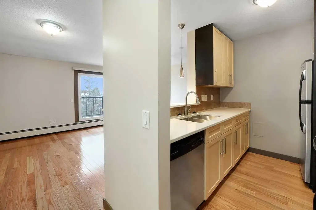 27 Grier Place NE Calgary AB T3K 5Y5