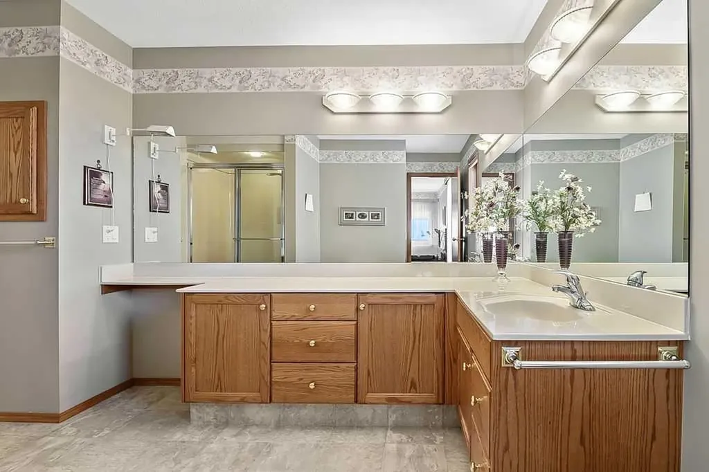 1130 High Glen Place NW High River AB T1V 1R5