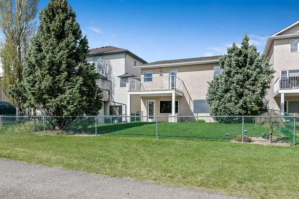 1130 High Glen Place NW High River AB T1V 1R5
