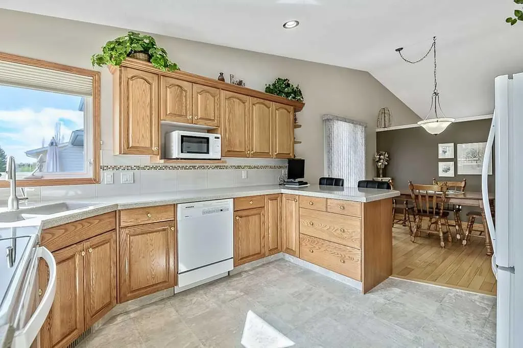 1130 High Glen Place NW High River AB T1V 1R5