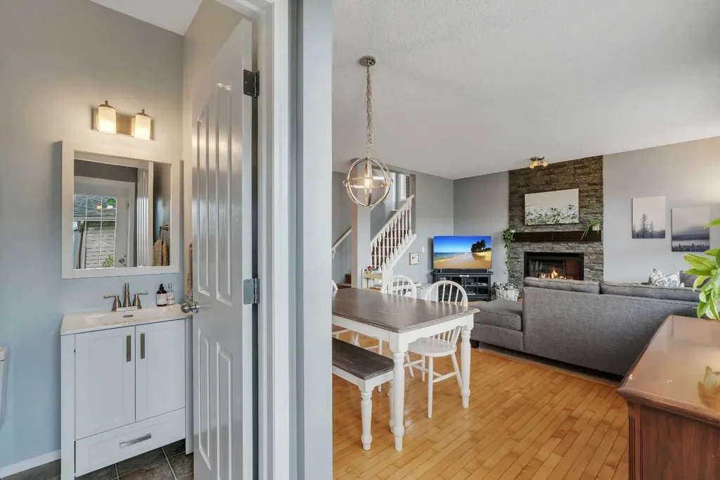 104 Prestwick Street SE Calgary AB T2Z 4K9