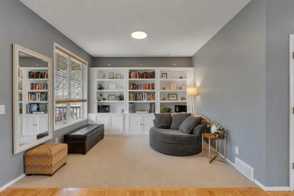 104 Prestwick Street SE Calgary AB T2Z 4K9