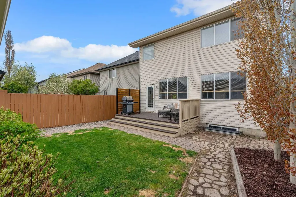104 Prestwick Street SE Calgary AB T2Z 4K9