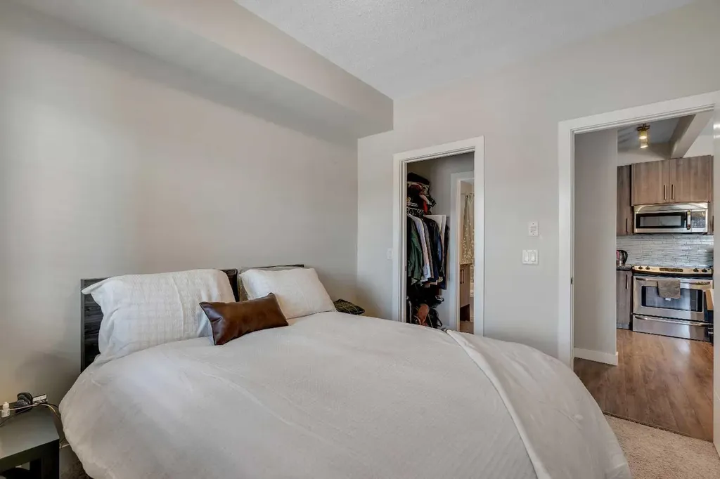 8 Sage Hill Terrace NW Calgary AB T3R 0W5