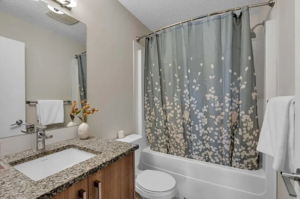 8 Sage Hill Terrace NW Calgary AB T3R 0W5