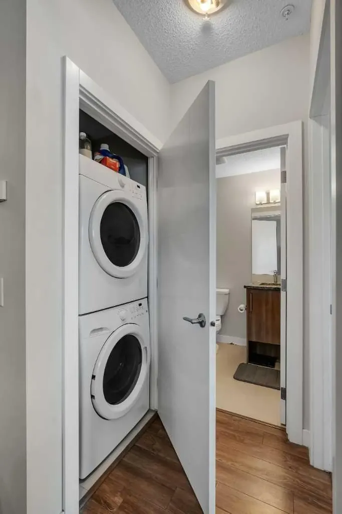 8 Sage Hill Terrace NW Calgary AB T3R 0W5