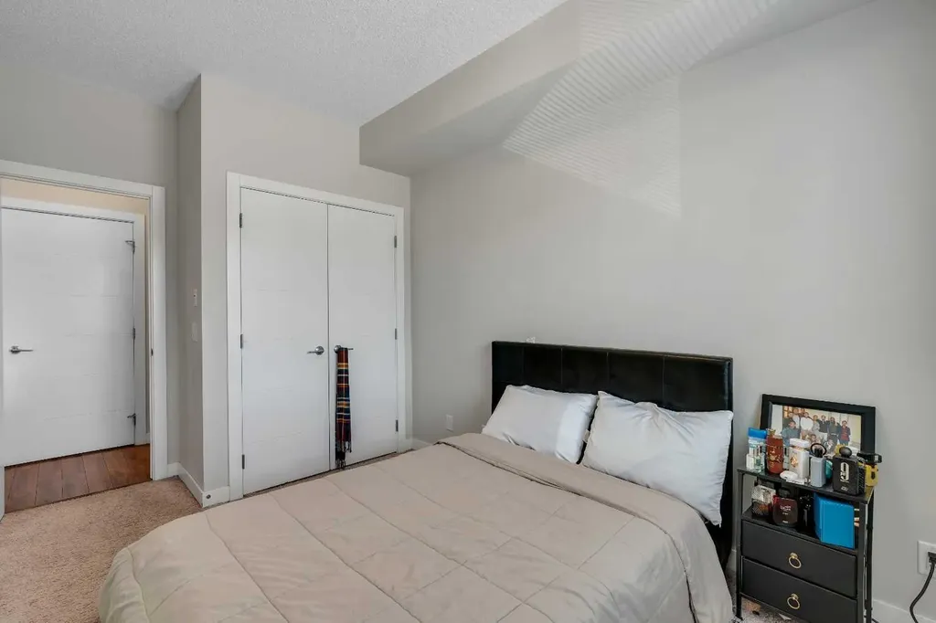 8 Sage Hill Terrace NW Calgary AB T3R 0W5