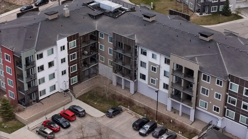 8 Sage Hill Terrace NW Calgary AB T3R 0W5