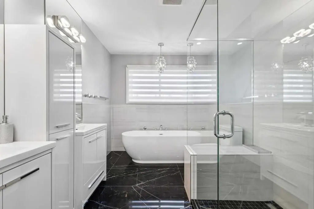 427 96 Avenue SE Calgary AB T2J 0H1