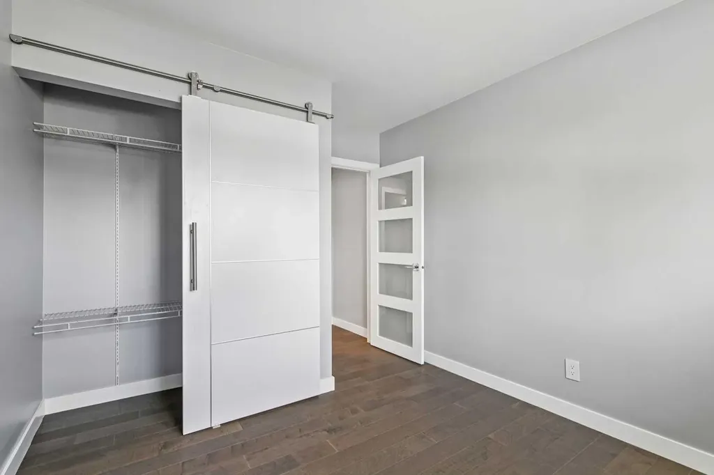 427 96 Avenue SE Calgary AB T2J 0H1
