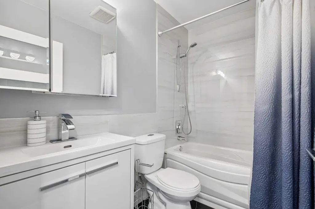 427 96 Avenue SE Calgary AB T2J 0H1