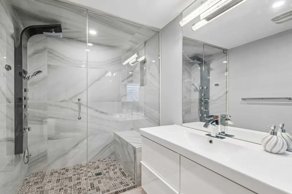 427 96 Avenue SE Calgary AB T2J 0H1