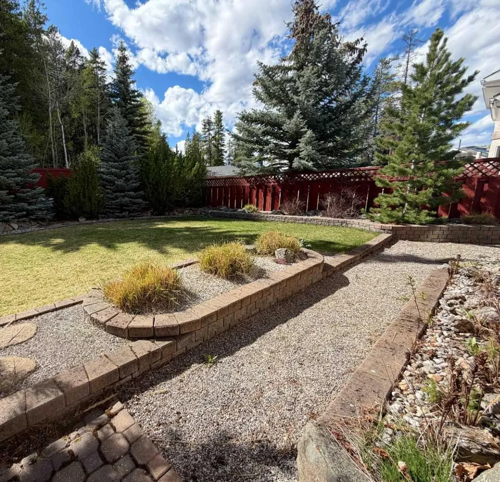 1726 113 Street Blairmore AB T0K 0E0