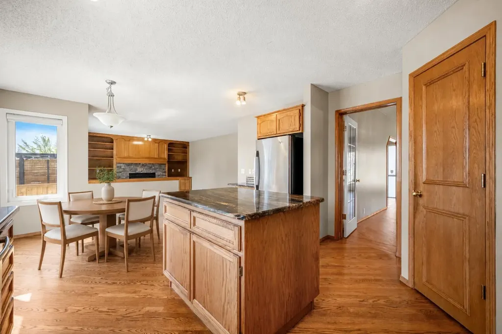 131 Lake Simcoe Court SE Calgary AB T2J 7E7