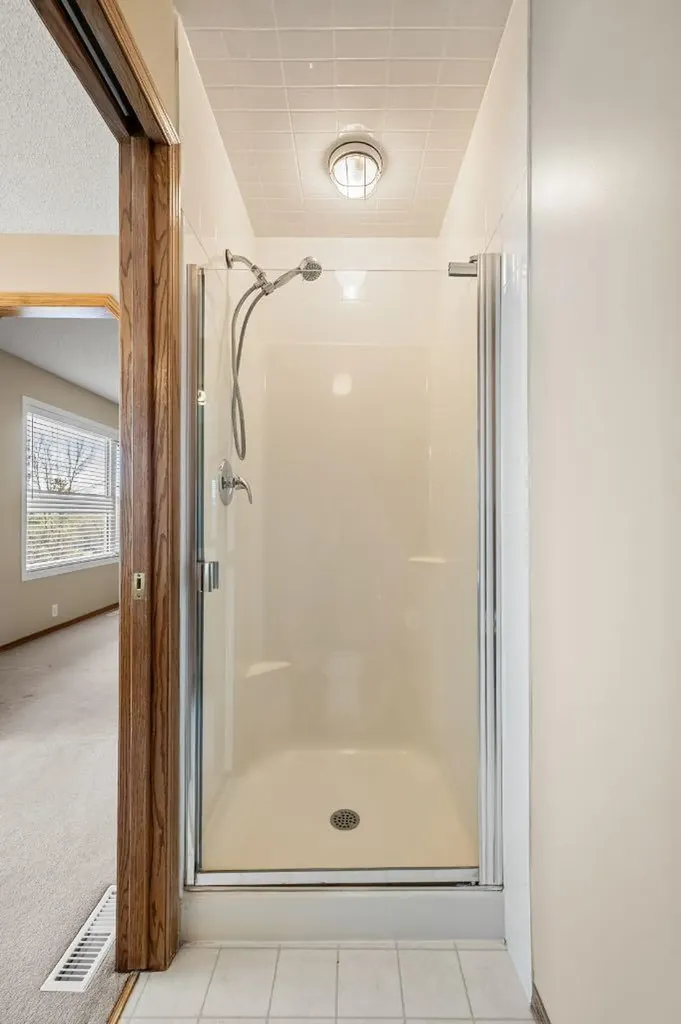 131 Lake Simcoe Court SE Calgary AB T2J 7E7