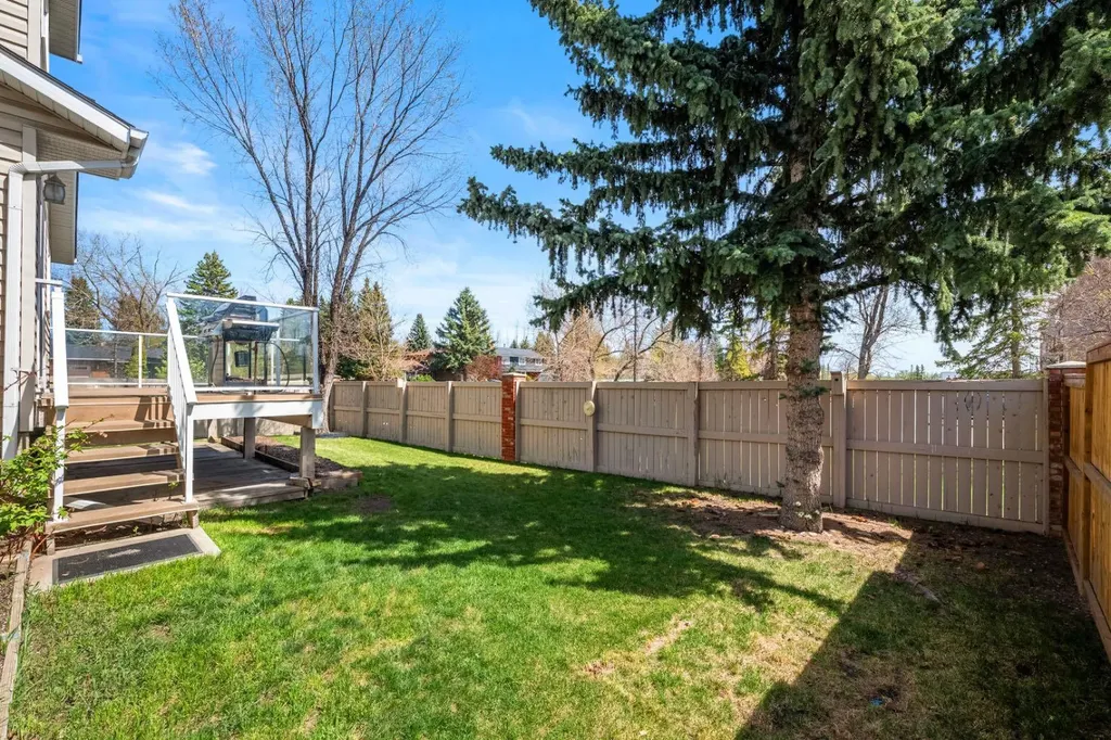 131 Lake Simcoe Court SE Calgary AB T2J 7E7