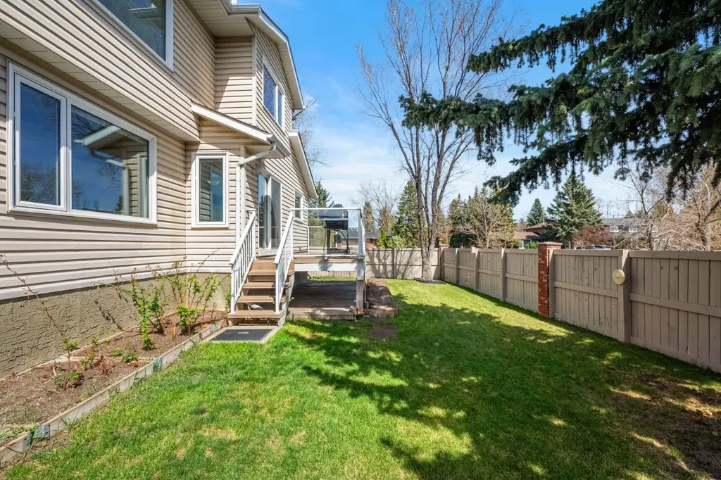 131 Lake Simcoe Court SE Calgary AB T2J 7E7