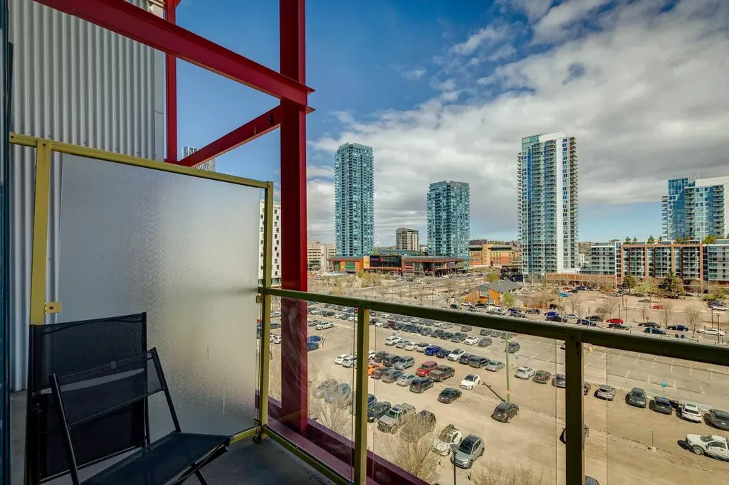 535 8 Avenue SE Calgary AB T2G 5S9