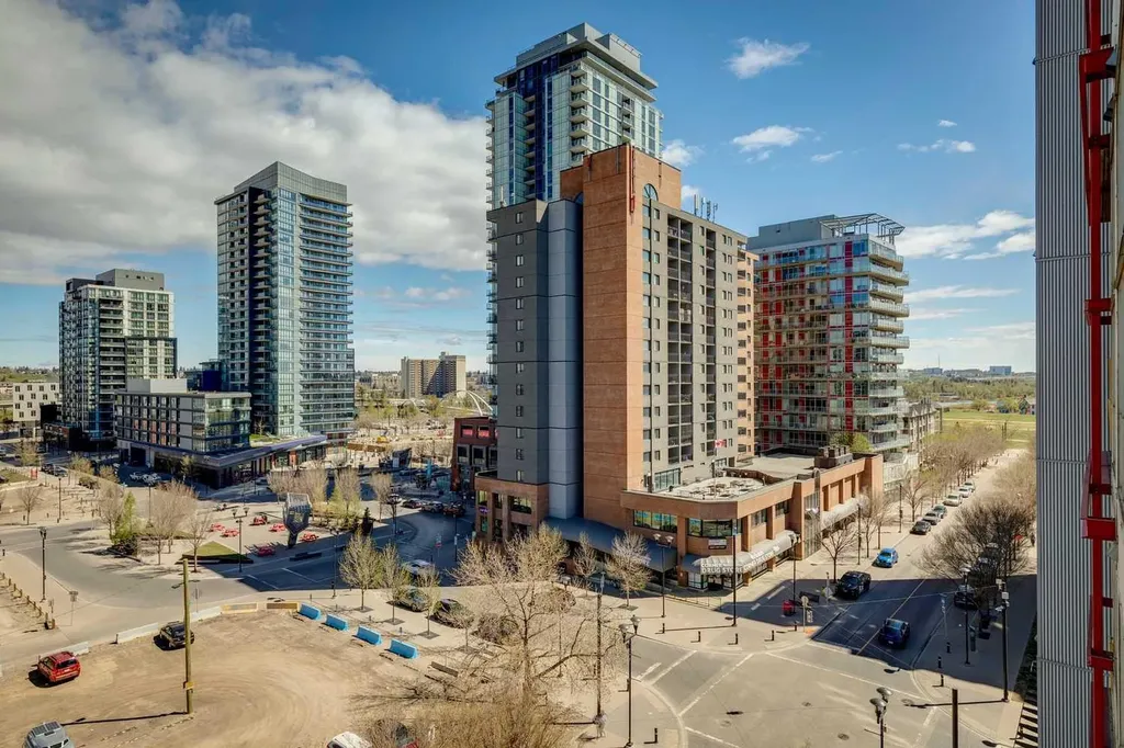 535 8 Avenue SE Calgary AB T2G 5S9