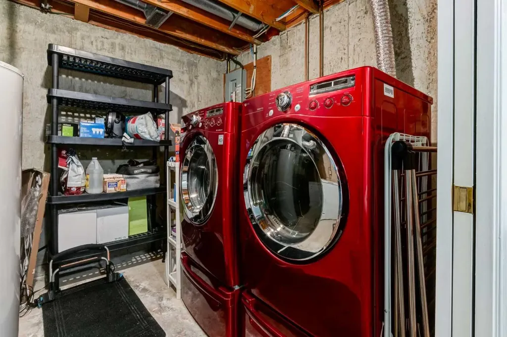 5019 46 Avenue SW Calgary AB T3E6R1