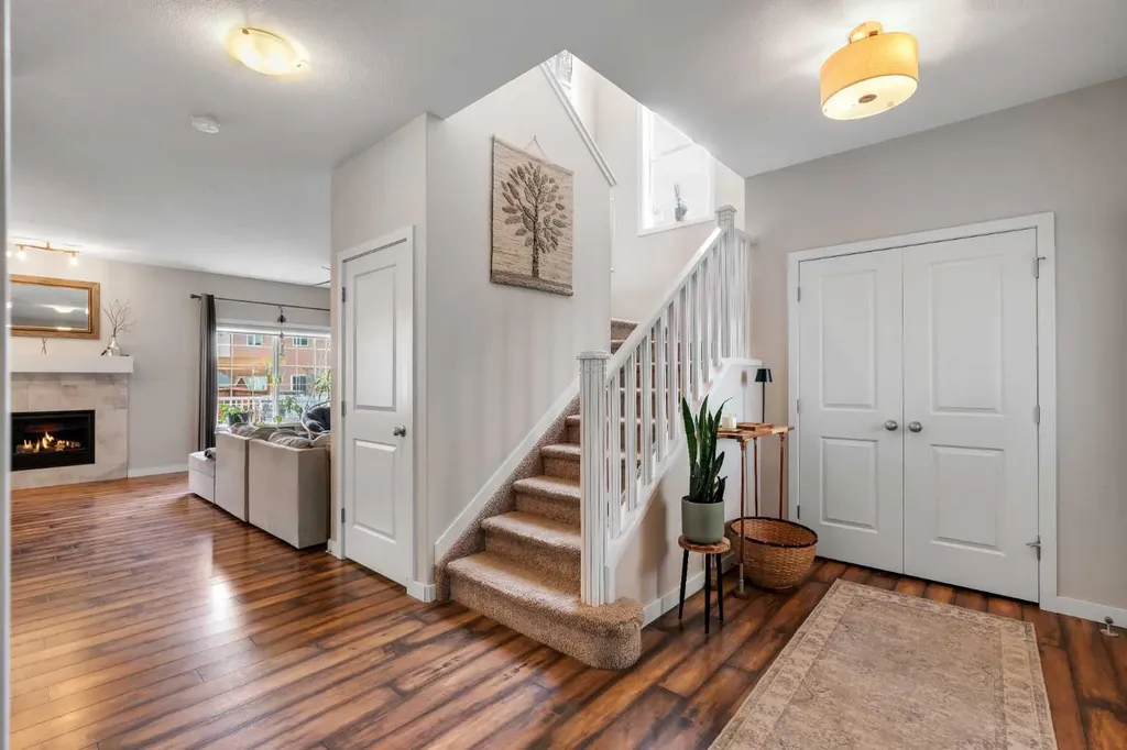 69 Kingsbridge Place SE Airdrie AB T4A 0S4
