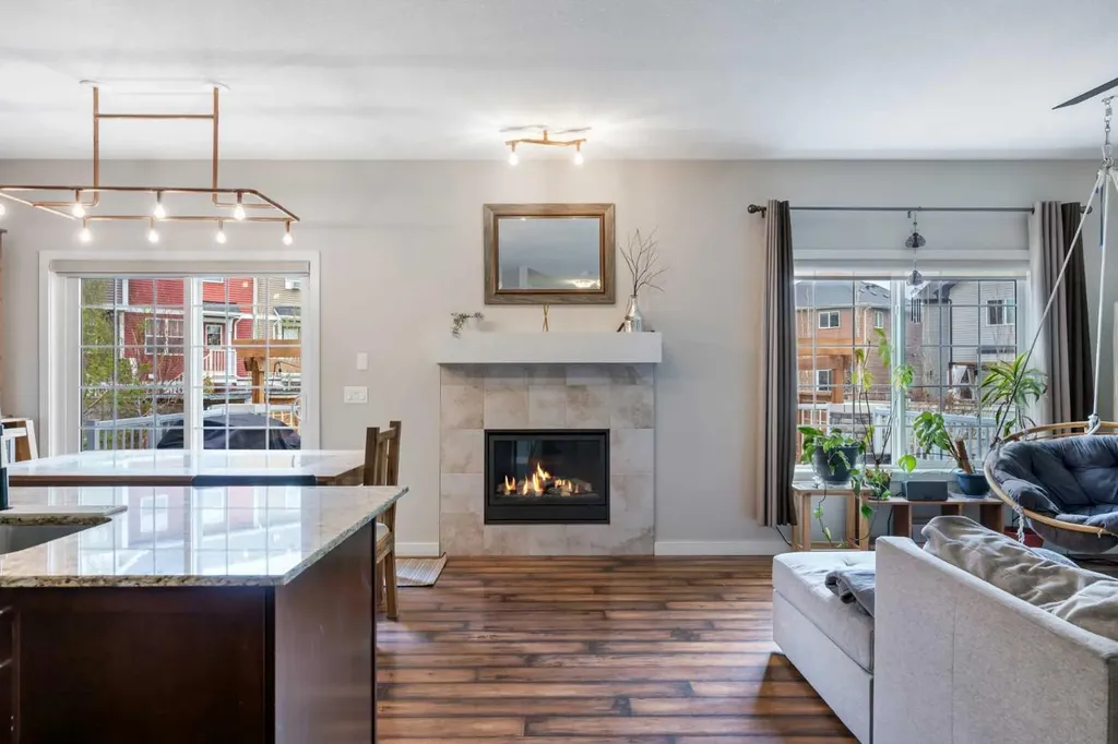 69 Kingsbridge Place SE Airdrie AB T4A 0S4