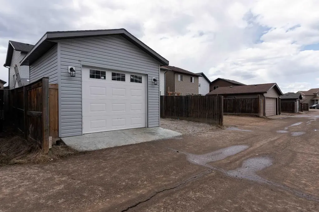 133 Elderberry Street Fort Mcmurray AB T9K 0N4