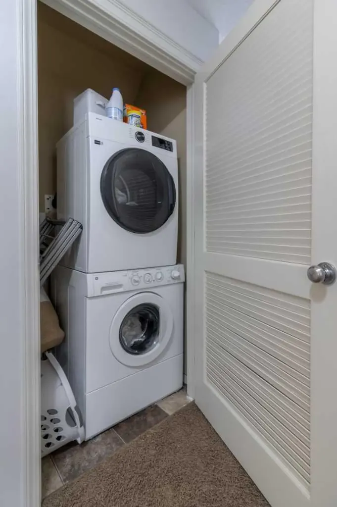 111 Mt Sundance Crescent W Lethbridge AB T1J 0L4