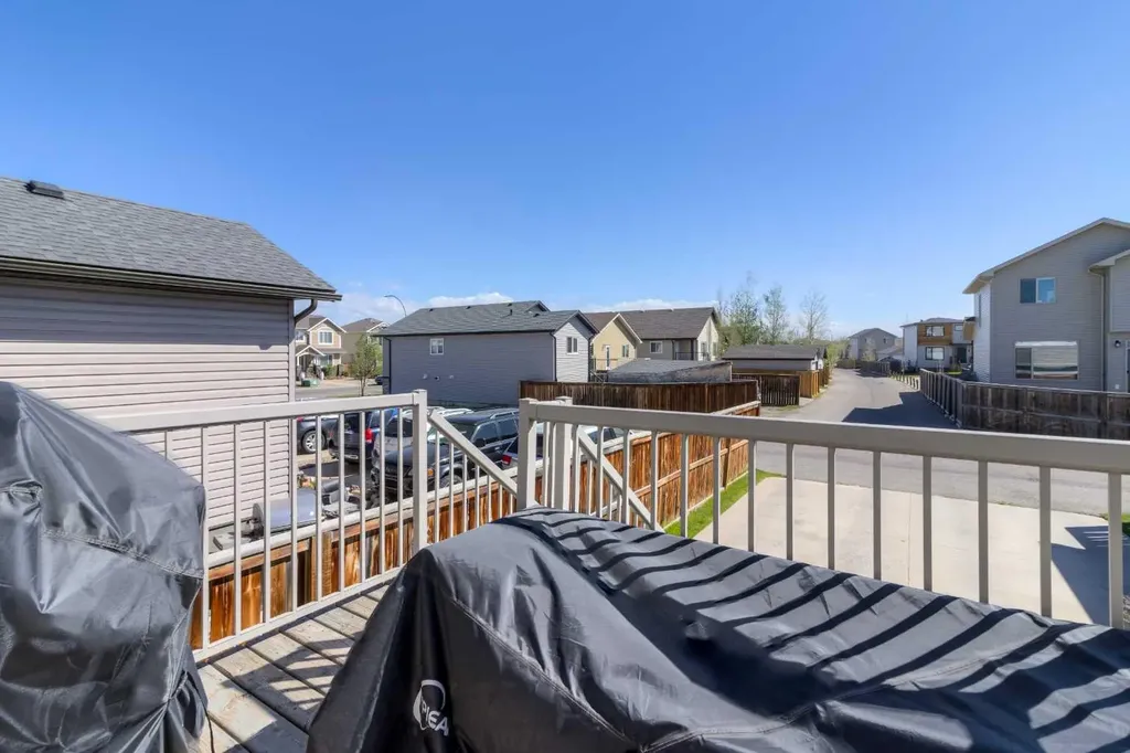 111 Mt Sundance Crescent W Lethbridge AB T1J 0L4