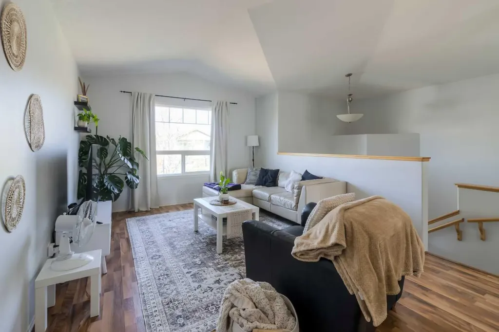111 Mt Sundance Crescent W Lethbridge AB T1J 0L4