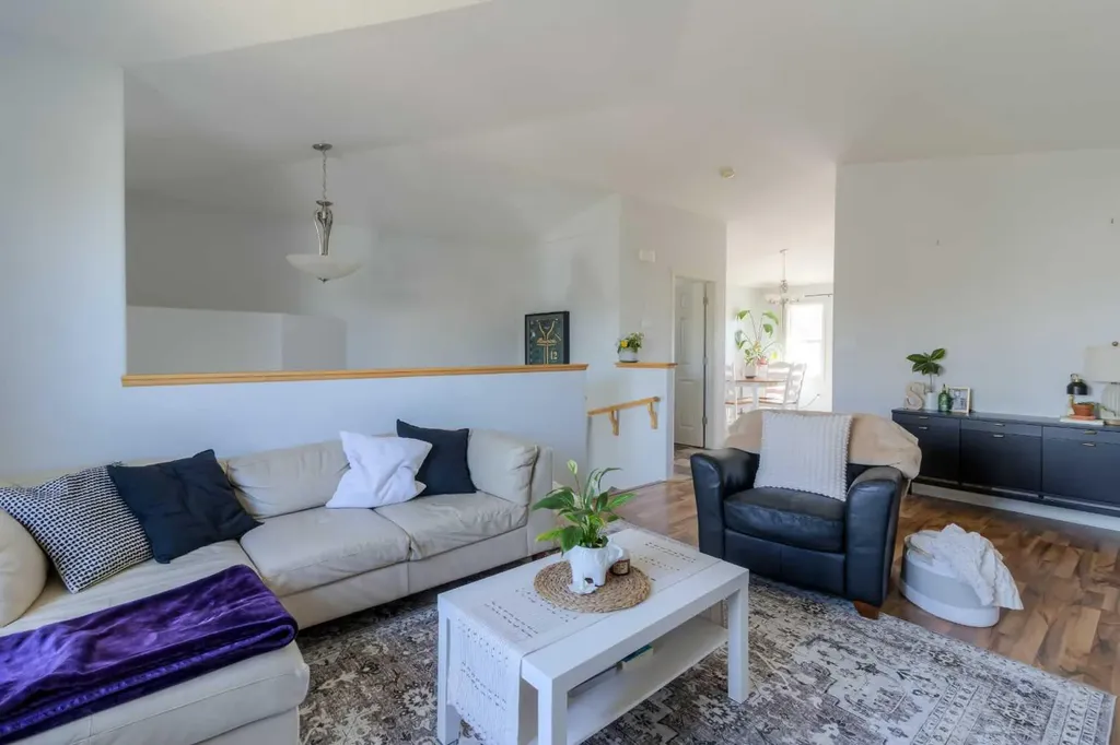 111 Mt Sundance Crescent W Lethbridge AB T1J 0L4