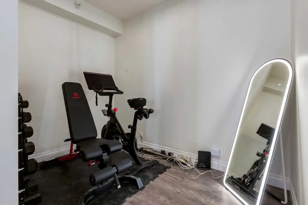 5605 Henwood Street SW Calgary AB T3E7R2
