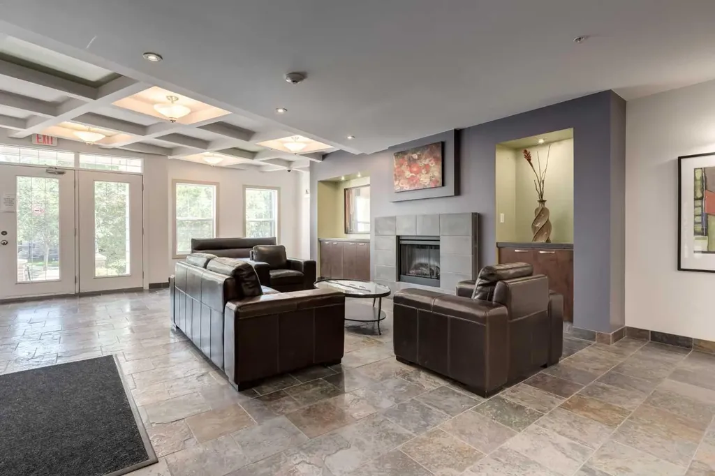 5605 Henwood Street SW Calgary AB T3E7R2