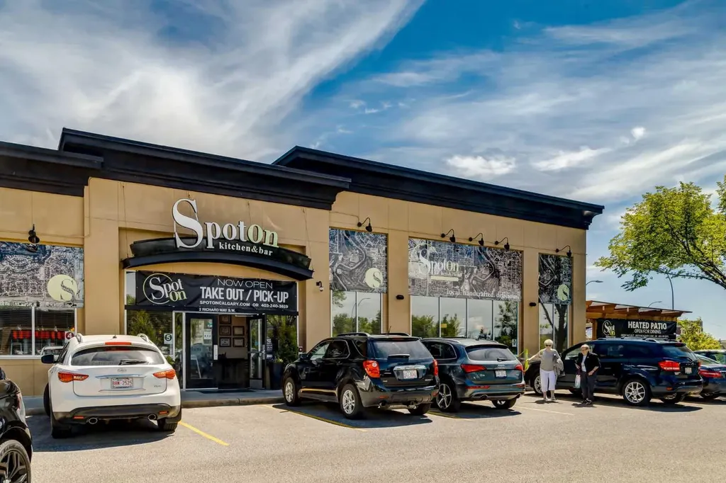 5605 Henwood Street SW Calgary AB T3E7R2