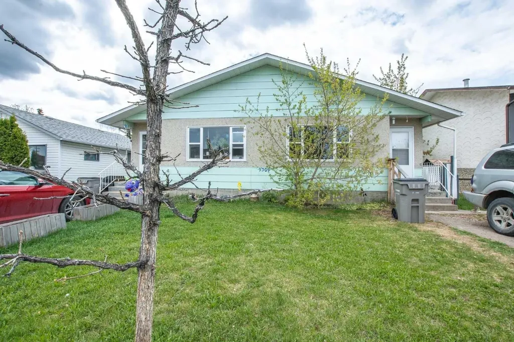 9309 103 Avenue Grande Prairie AB T8V 1E1
