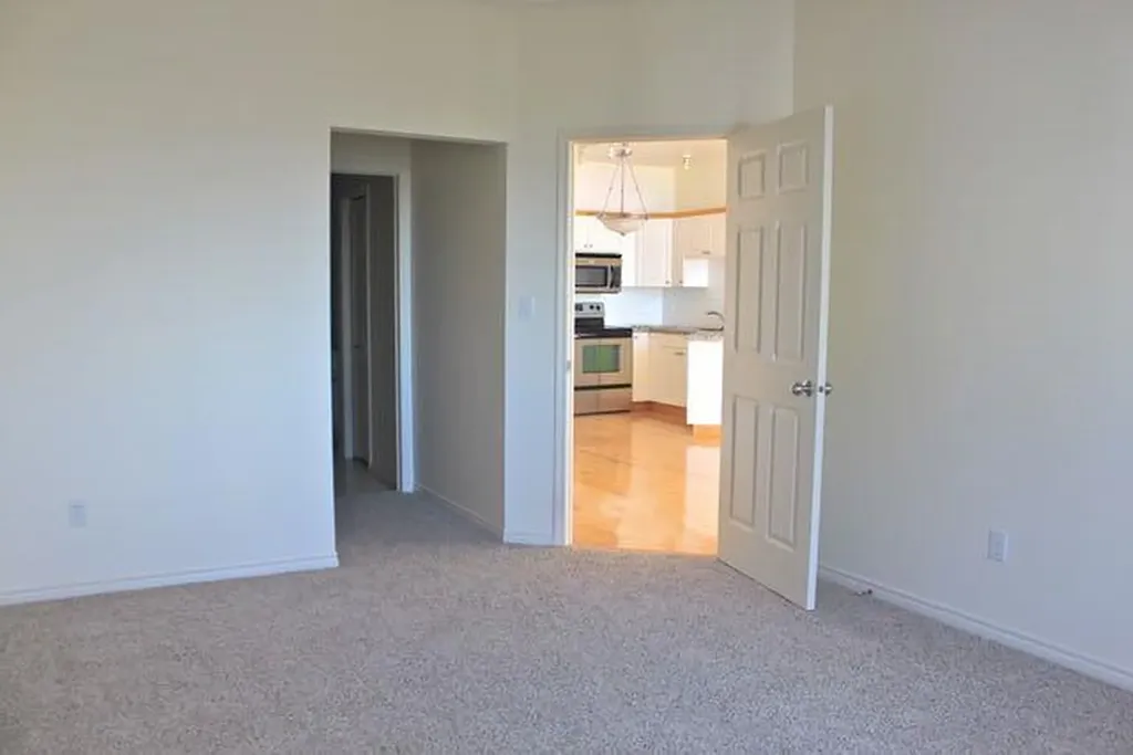 7451 Springbank Boulevard SW Calgary AB T3H 4K5